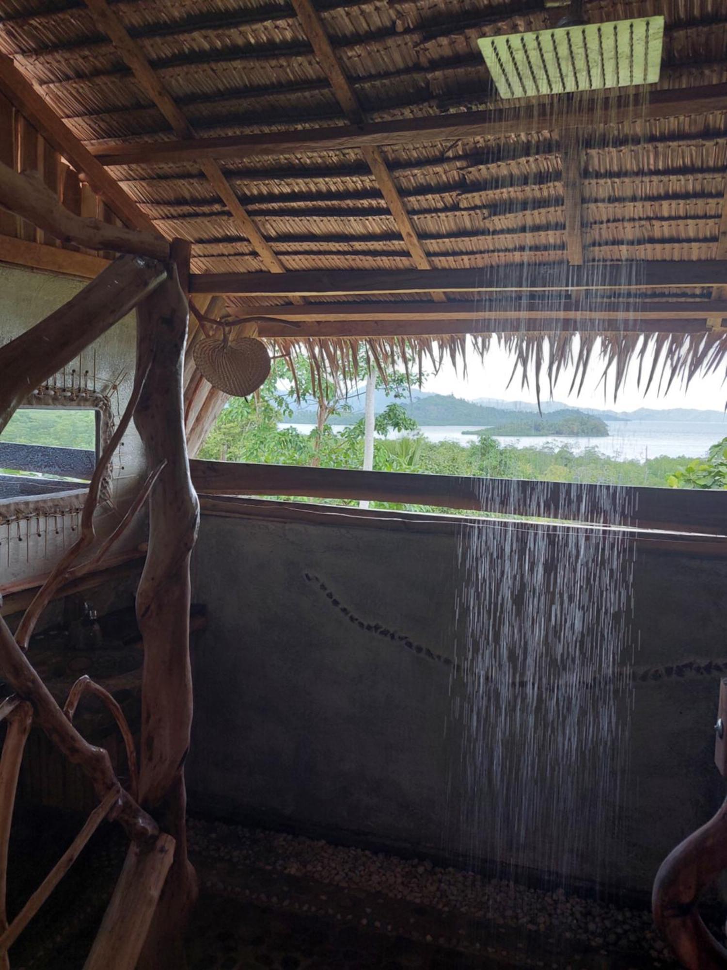 Jungle Bar Honeymoon Suite & Private Pool سان فيسنتي المظهر الخارجي الصورة