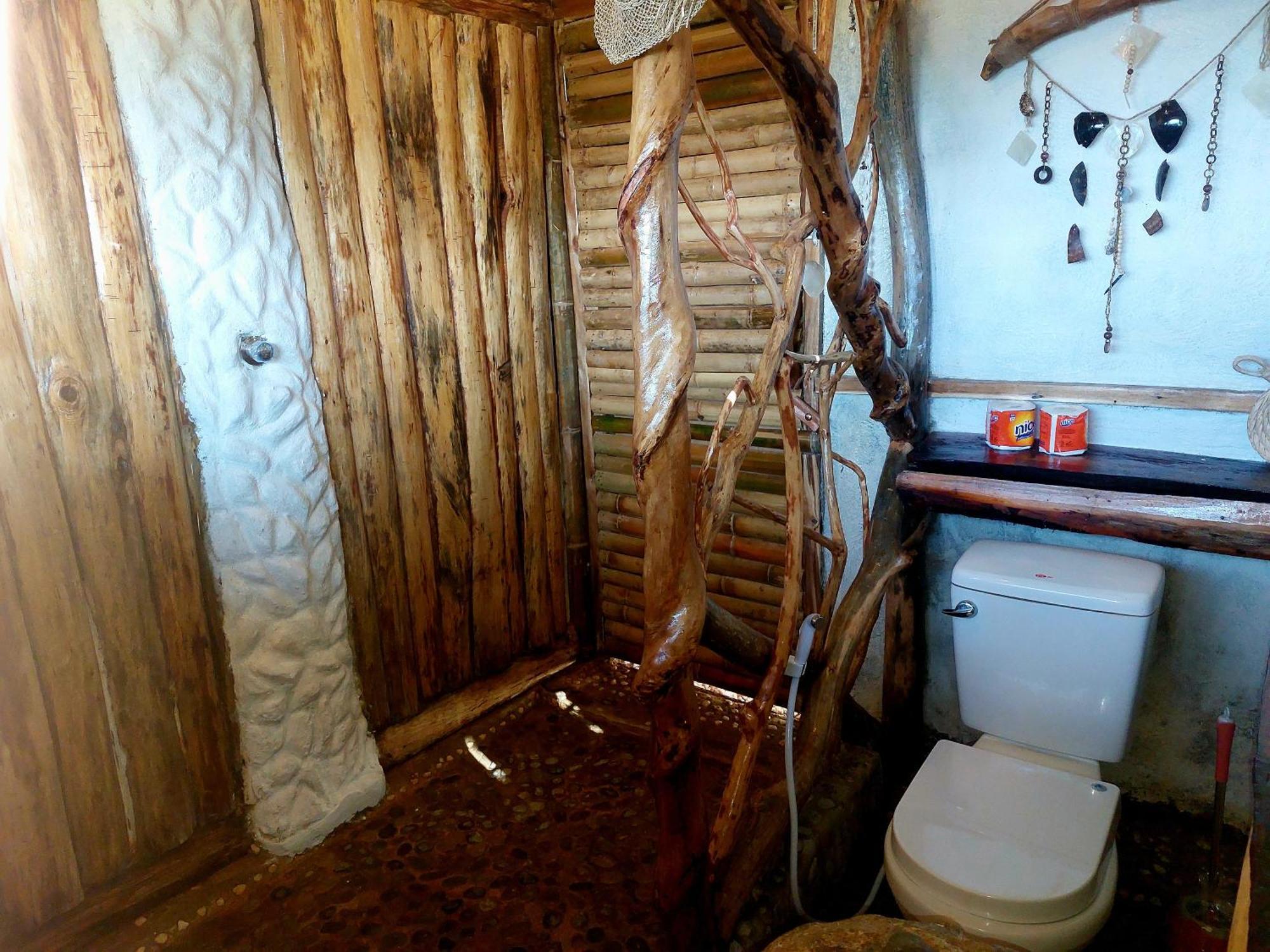 Jungle Bar Honeymoon Suite & Private Pool سان فيسنتي المظهر الخارجي الصورة