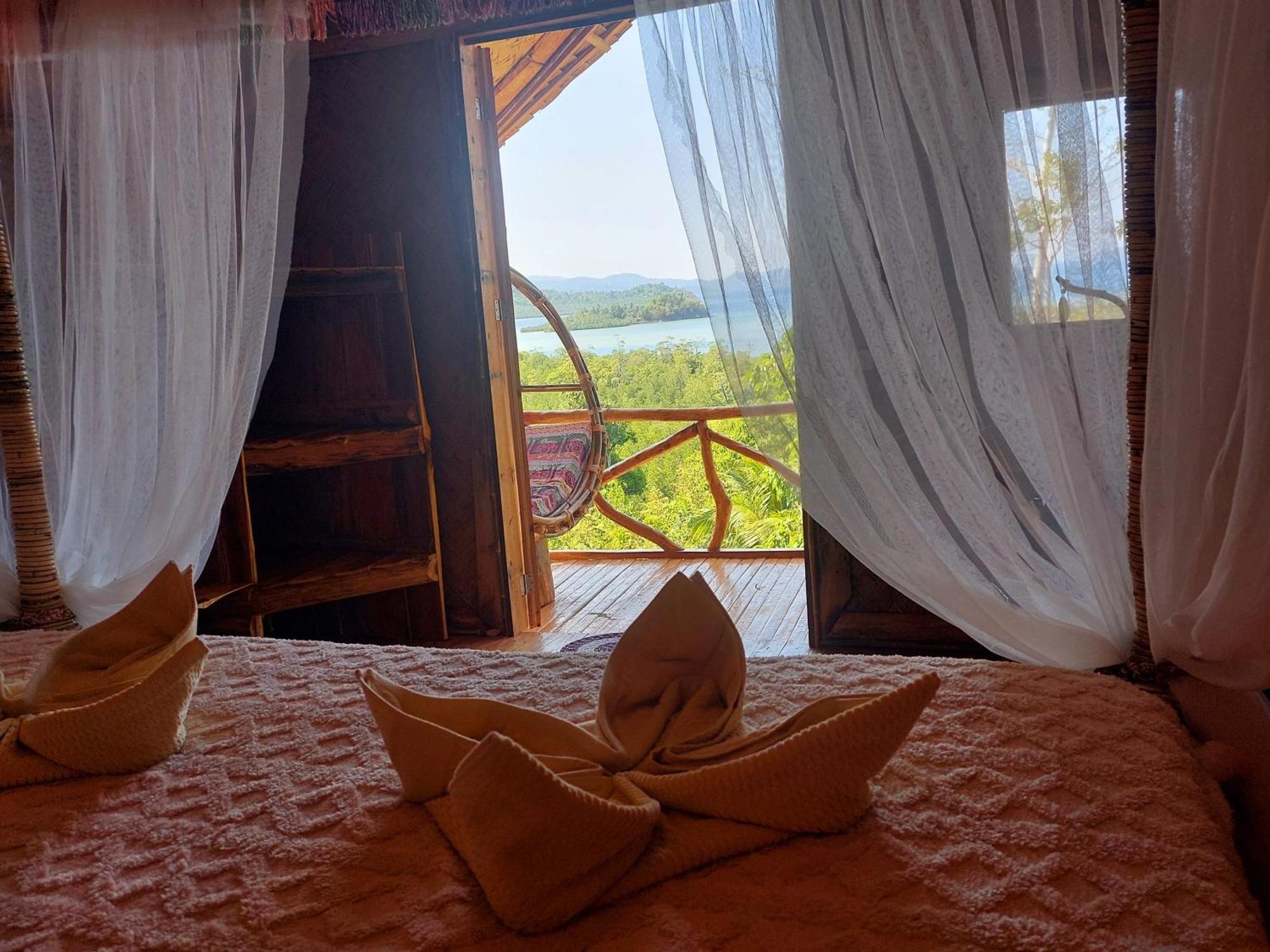 Jungle Bar Honeymoon Suite & Private Pool سان فيسنتي المظهر الخارجي الصورة