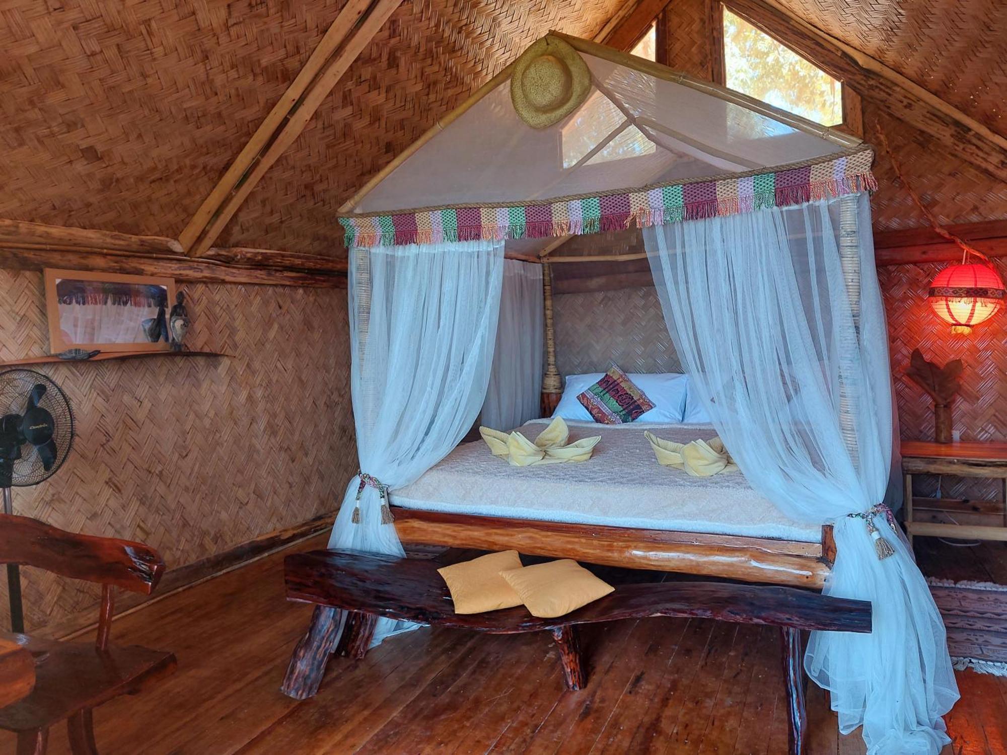Jungle Bar Honeymoon Suite & Private Pool سان فيسنتي المظهر الخارجي الصورة
