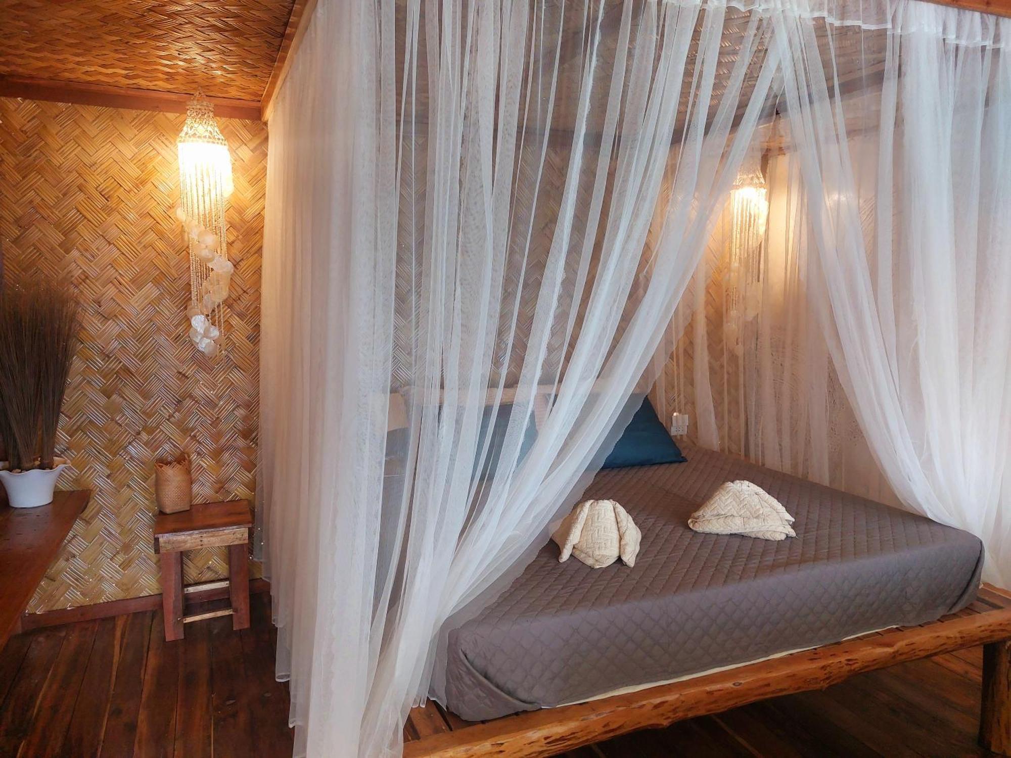 Jungle Bar Honeymoon Suite & Private Pool سان فيسنتي المظهر الخارجي الصورة